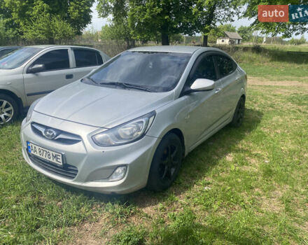Серый Хендай Акцент, объемом двигателя 1.59 л и пробегом 160 тыс. км за 7300 $, фото 4 на Automoto.ua