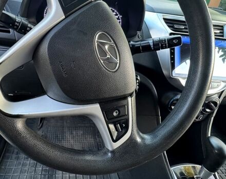 Сірий Хендай Акцент, об'ємом двигуна 1.6 л та пробігом 148 тис. км за 9000 $, фото 5 на Automoto.ua