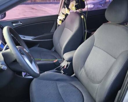 Серый Хендай Акцент, объемом двигателя 1.6 л и пробегом 152 тыс. км за 7699 $, фото 18 на Automoto.ua