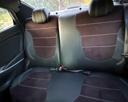 Сірий Хендай Акцент, об'ємом двигуна 1.6 л та пробігом 148 тис. км за 9000 $, фото 4 на Automoto.ua