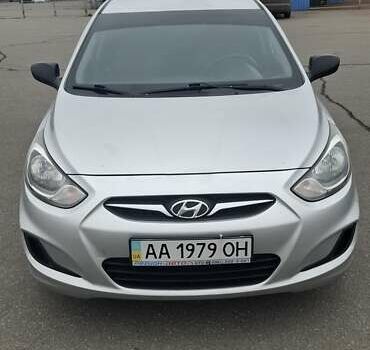 Серый Хендай Акцент, объемом двигателя 1.4 л и пробегом 220 тыс. км за 7000 $, фото 1 на Automoto.ua