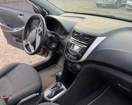 Серый Хендай Акцент, объемом двигателя 1.4 л и пробегом 108 тыс. км за 5700 $, фото 4 на Automoto.ua