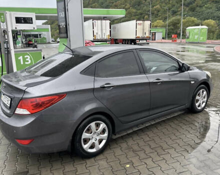 Серый Хендай Акцент, объемом двигателя 1.6 л и пробегом 104 тыс. км за 8300 $, фото 3 на Automoto.ua