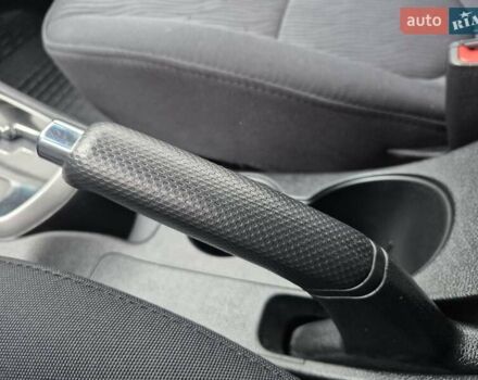 Серый Хендай Акцент, объемом двигателя 1.6 л и пробегом 90 тыс. км за 9650 $, фото 31 на Automoto.ua