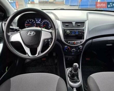 Сірий Хендай Акцент, об'ємом двигуна 1.4 л та пробігом 133 тис. км за 6500 $, фото 4 на Automoto.ua