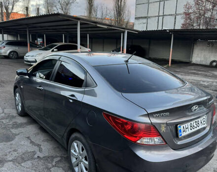 Сірий Хендай Акцент, об'ємом двигуна 1.4 л та пробігом 85 тис. км за 7500 $, фото 3 на Automoto.ua