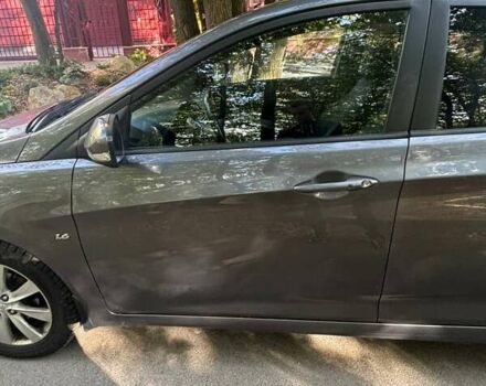 Серый Хендай Акцент, объемом двигателя 1.6 л и пробегом 105 тыс. км за 8300 $, фото 4 на Automoto.ua