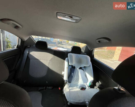 Сірий Хендай Акцент, об'ємом двигуна 1.4 л та пробігом 251 тис. км за 6200 $, фото 19 на Automoto.ua