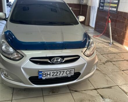 Серый Хендай Акцент, объемом двигателя 1.6 л и пробегом 138 тыс. км за 7800 $, фото 3 на Automoto.ua