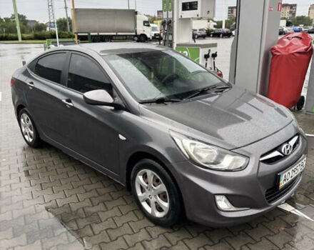 Серый Хендай Акцент, объемом двигателя 1.6 л и пробегом 104 тыс. км за 8300 $, фото 1 на Automoto.ua