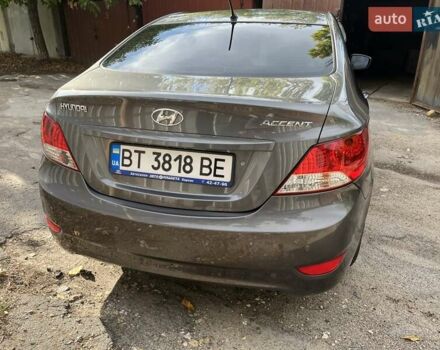 Сірий Хендай Акцент, об'ємом двигуна 1.4 л та пробігом 158 тис. км за 9000 $, фото 3 на Automoto.ua