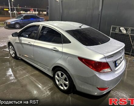 Сірий Хендай Акцент, об'ємом двигуна 1.6 л та пробігом 148 тис. км за 9000 $, фото 1 на Automoto.ua