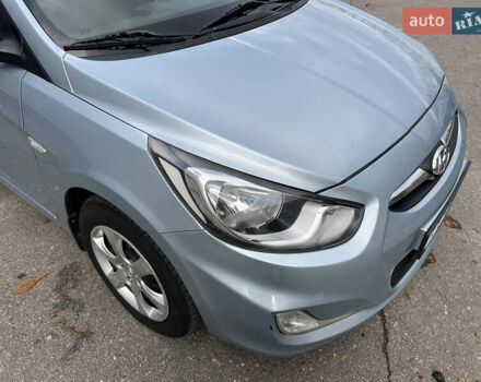 Хендай Акцент 2012 в Харькове на Automoto.ua Серый Хендай Акцент, объемом двигателя 1.4 л и пробегом 235 тыс. км за 5850 $, фото 3 на Automoto.ua