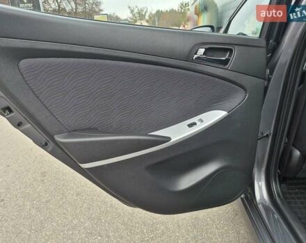 Серый Хендай Акцент, объемом двигателя 1.6 л и пробегом 90 тыс. км за 9650 $, фото 44 на Automoto.ua