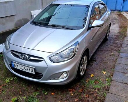 Хендай Акцент 2012 у Харкові на Automoto.ua Сірий Хендай Акцент, об'ємом двигуна 1.4 л та пробігом 159 тис. км за 7500 $, фото 1 на Automoto.ua