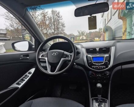 Серый Хендай Акцент, объемом двигателя 1.6 л и пробегом 90 тыс. км за 9650 $, фото 56 на Automoto.ua