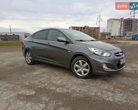 Сірий Хендай Акцент, об'ємом двигуна 1.4 л та пробігом 120 тис. км за 7500 $, фото 3 на Automoto.ua