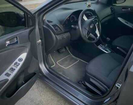 Сірий Хендай Акцент, об'ємом двигуна 1.6 л та пробігом 135 тис. км за 7800 $, фото 11 на Automoto.ua