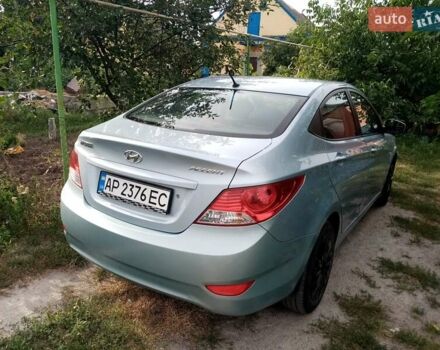Серый Хендай Акцент, объемом двигателя 1.4 л и пробегом 175 тыс. км за 6300 $, фото 3 на Automoto.ua