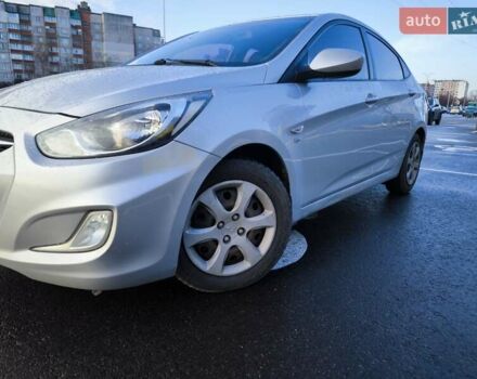 Серый Хендай Акцент, объемом двигателя 1.6 л и пробегом 152 тыс. км за 7699 $, фото 7 на Automoto.ua