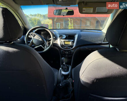 Серый Хендай Акцент, объемом двигателя 1.4 л и пробегом 253 тыс. км за 5250 $, фото 17 на Automoto.ua