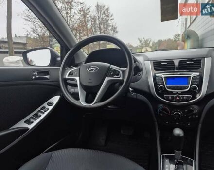 Серый Хендай Акцент, объемом двигателя 1.6 л и пробегом 90 тыс. км за 9650 $, фото 57 на Automoto.ua