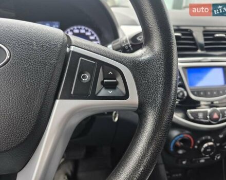 Серый Хендай Акцент, объемом двигателя 1.6 л и пробегом 90 тыс. км за 9650 $, фото 40 на Automoto.ua