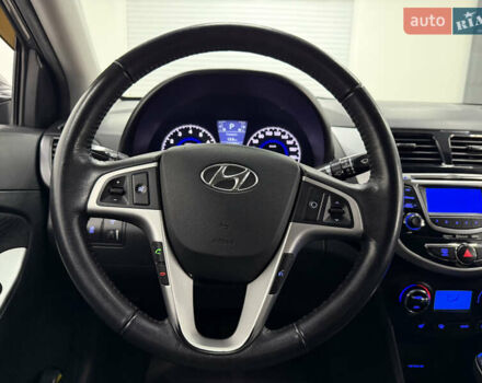 Сірий Хендай Акцент, об'ємом двигуна 1.59 л та пробігом 111 тис. км за 10500 $, фото 7 на Automoto.ua