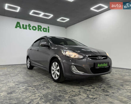 Сірий Хендай Акцент, об'ємом двигуна 1.59 л та пробігом 111 тис. км за 10500 $, фото 1 на Automoto.ua