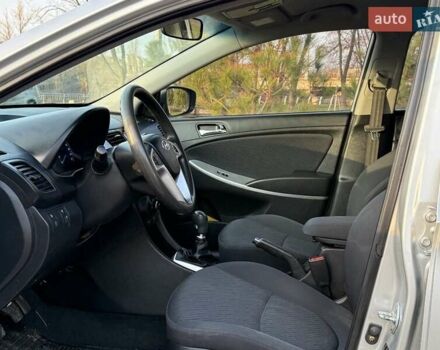 Серый Хендай Акцент, объемом двигателя 1.4 л и пробегом 141 тыс. км за 6900 $, фото 17 на Automoto.ua