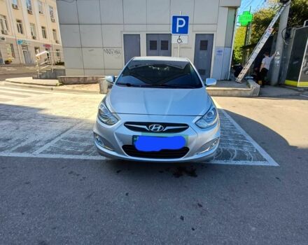 Серый Хендай Акцент, объемом двигателя 1.4 л и пробегом 213 тыс. км за 6600 $, фото 3 на Automoto.ua