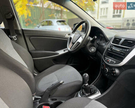 Хендай Акцент 2013 в Одессе на Automoto.ua Серый Хендай Акцент, объемом двигателя 1.4 л и пробегом 188 тыс. км за 5999 $, фото 4 на Automoto.ua