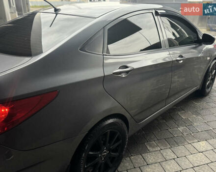 Серый Хендай Акцент, объемом двигателя 1.4 л и пробегом 84 тыс. км за 7800 $, фото 7 на Automoto.ua
