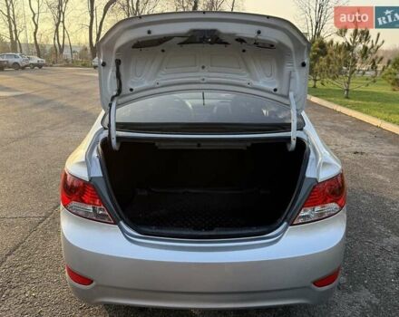 Серый Хендай Акцент, объемом двигателя 1.4 л и пробегом 141 тыс. км за 6900 $, фото 1 на Automoto.ua