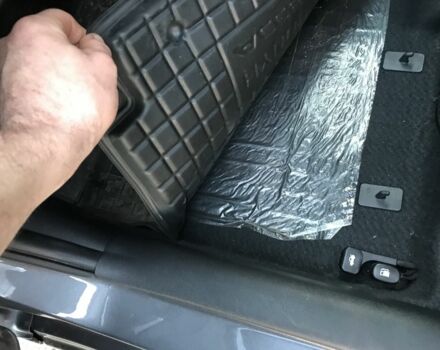 Серый Хендай Акцент, объемом двигателя 1.4 л и пробегом 10 тыс. км за 11000 $, фото 6 на Automoto.ua