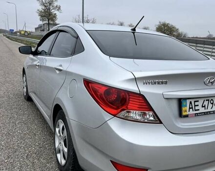 Серый Хендай Акцент, объемом двигателя 1.4 л и пробегом 160 тыс. км за 7800 $, фото 6 на Automoto.ua