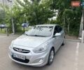 Хендай Акцент 2013 в Киеве на Automoto.ua Серый Хендай Акцент, объемом двигателя 1.4 л и пробегом 104 тыс. км за 7900 $, фото 1 на Automoto.ua
