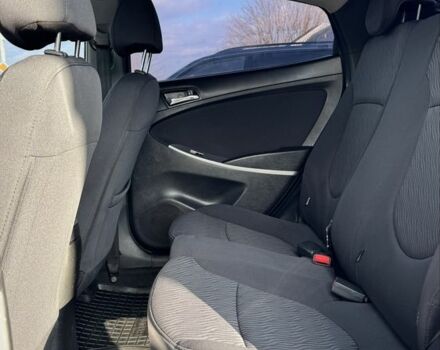 Серый Хендай Акцент, объемом двигателя 1.4 л и пробегом 156 тыс. км за 7400 $, фото 12 на Automoto.ua