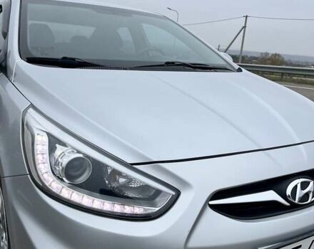 Серый Хендай Акцент, объемом двигателя 1.4 л и пробегом 160 тыс. км за 7800 $, фото 2 на Automoto.ua