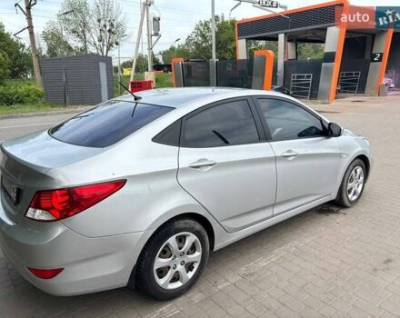 Хендай Акцент 2013 в Киеве на Automoto.ua Серый Хендай Акцент, объемом двигателя 1.4 л и пробегом 104 тыс. км за 7900 $, фото 6 на Automoto.ua