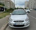 Серый Хендай Акцент, объемом двигателя 1.6 л и пробегом 220 тыс. км за 5200 $, фото 1 на Automoto.ua