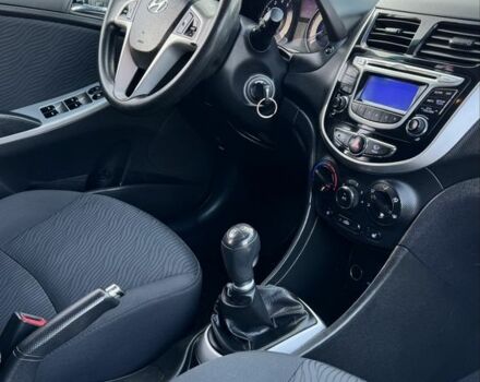 Серый Хендай Акцент, объемом двигателя 1.4 л и пробегом 156 тыс. км за 7400 $, фото 15 на Automoto.ua