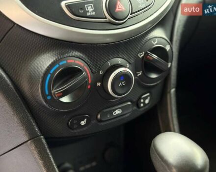 Сірий Хендай Акцент, об'ємом двигуна 1.4 л та пробігом 93 тис. км за 9990 $, фото 18 на Automoto.ua