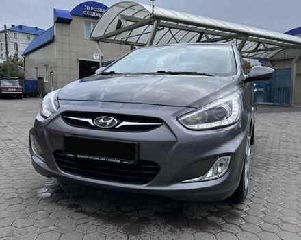 Сірий Хендай Акцент, об'ємом двигуна 1.4 л та пробігом 76 тис. км за 8599 $, фото 9 на Automoto.ua