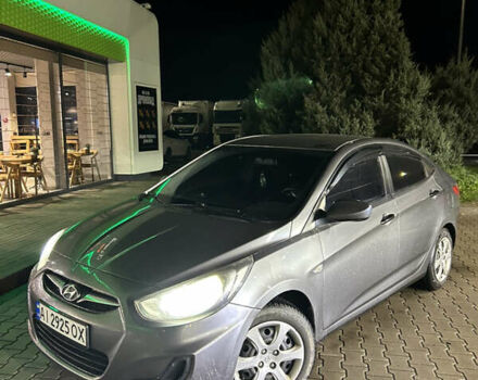 Серый Хендай Акцент, объемом двигателя 1.4 л и пробегом 200 тыс. км за 5750 $, фото 6 на Automoto.ua