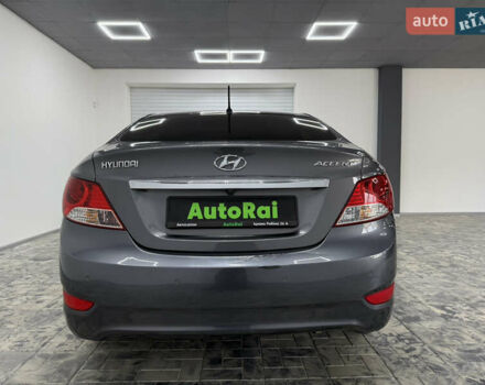 Сірий Хендай Акцент, об'ємом двигуна 1.59 л та пробігом 111 тис. км за 10500 $, фото 4 на Automoto.ua