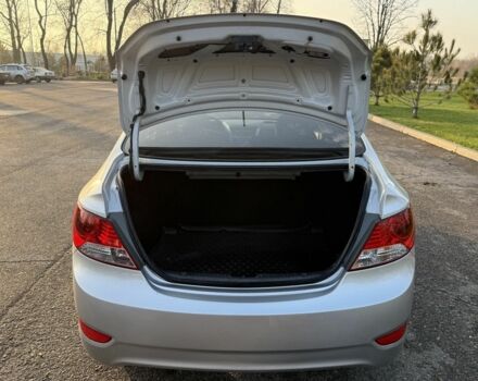 Серый Хендай Акцент, объемом двигателя 1.4 л и пробегом 142 тыс. км за 6900 $, фото 1 на Automoto.ua