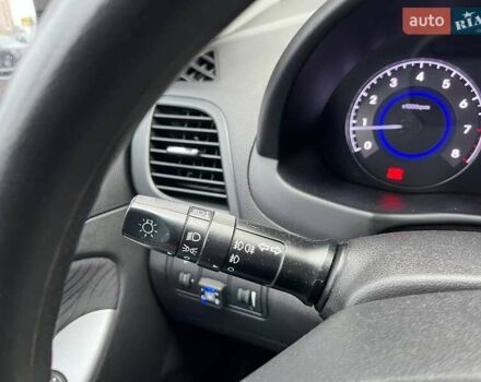 Хендай Акцент 2013 в Киеве на Automoto.ua Серый Хендай Акцент, объемом двигателя 1.4 л и пробегом 104 тыс. км за 7790 $, фото 18 на Automoto.ua