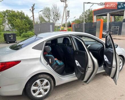 Хендай Акцент 2013 в Киеве на Automoto.ua Серый Хендай Акцент, объемом двигателя 1.4 л и пробегом 104 тыс. км за 7900 $, фото 15 на Automoto.ua