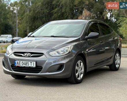 Сірий Хендай Акцент, об'ємом двигуна 1.4 л та пробігом 93 тис. км за 9990 $, фото 1 на Automoto.ua